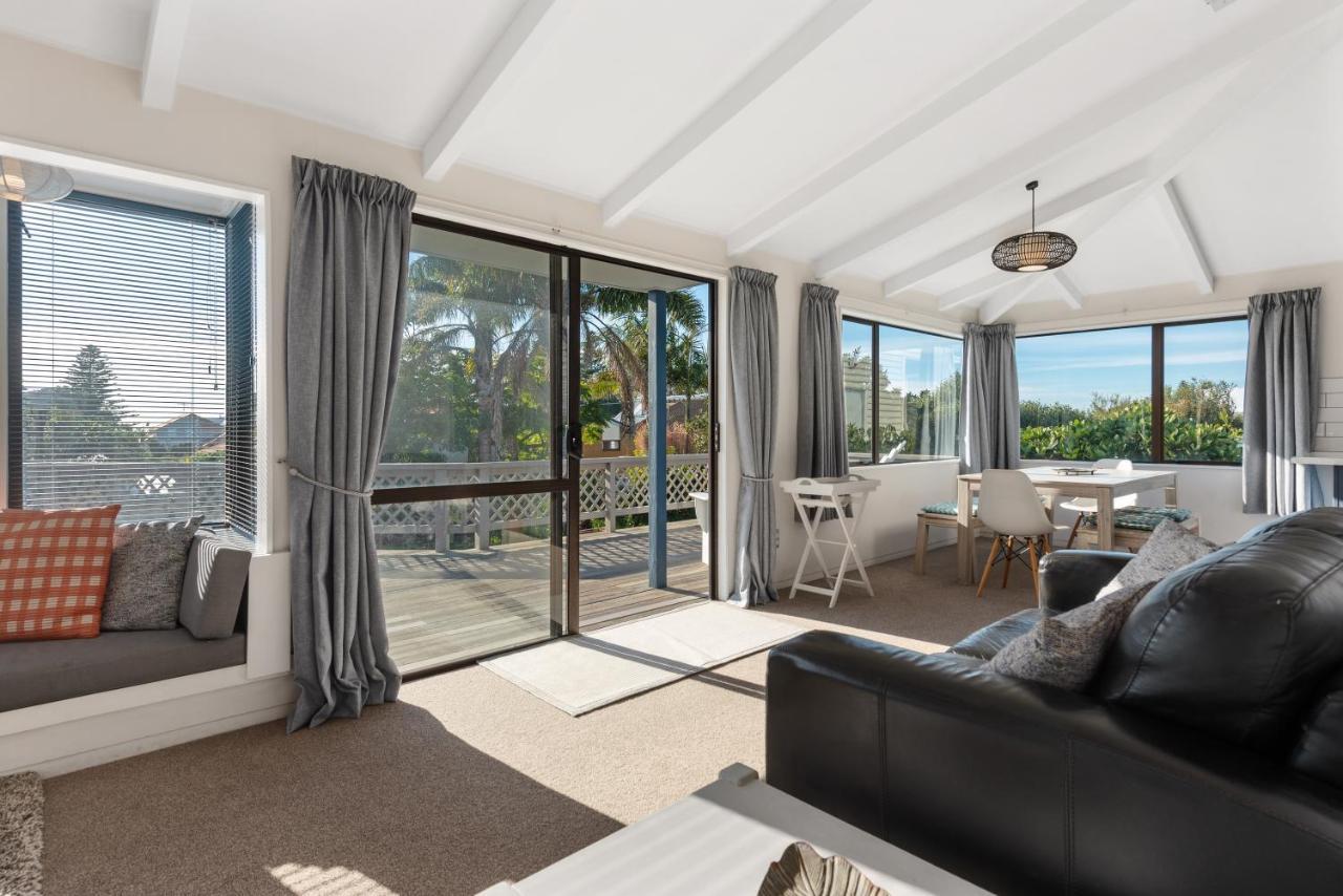The Blue Beach House Mount Maunganui Exteriör bild