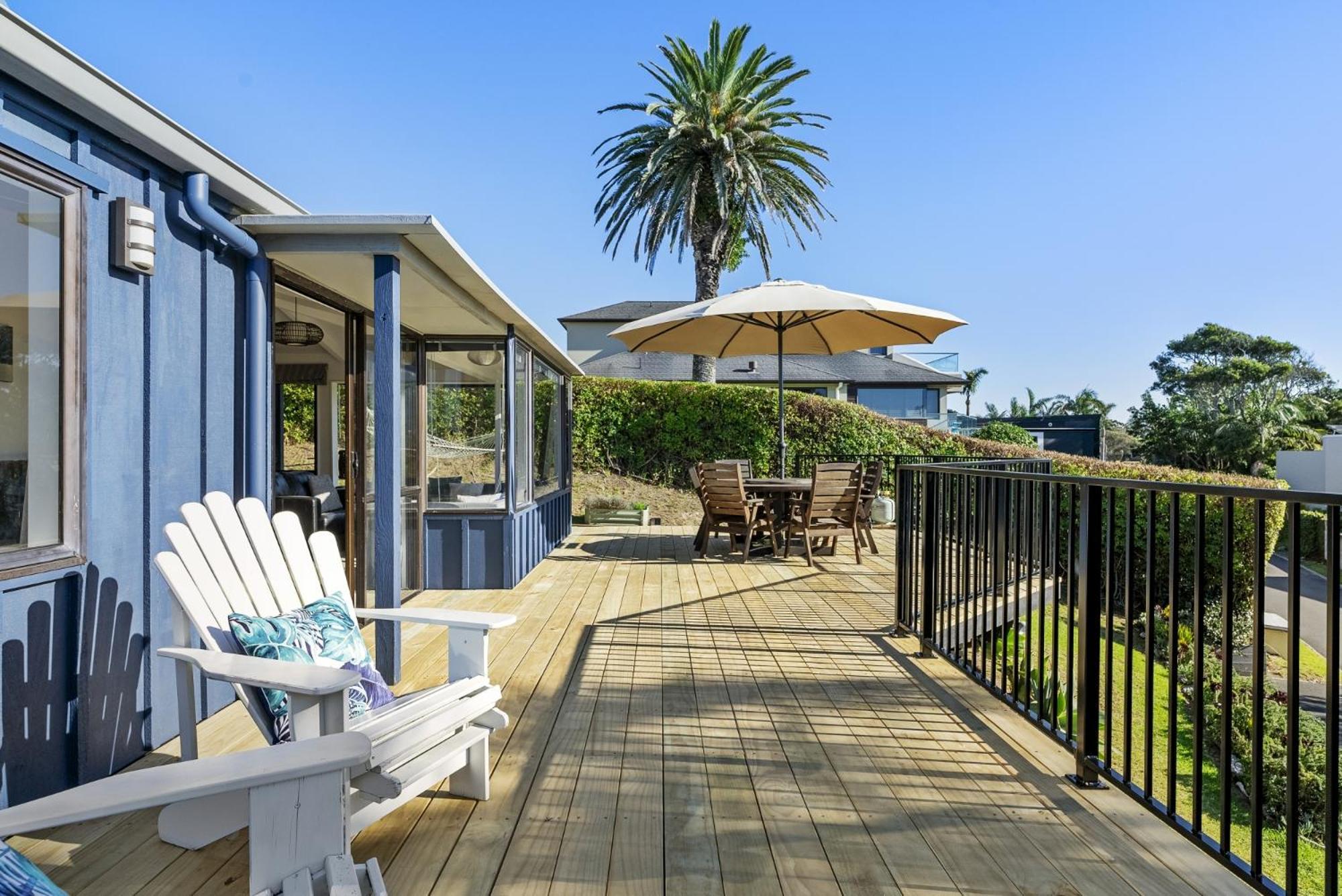 The Blue Beach House Mount Maunganui Exteriör bild